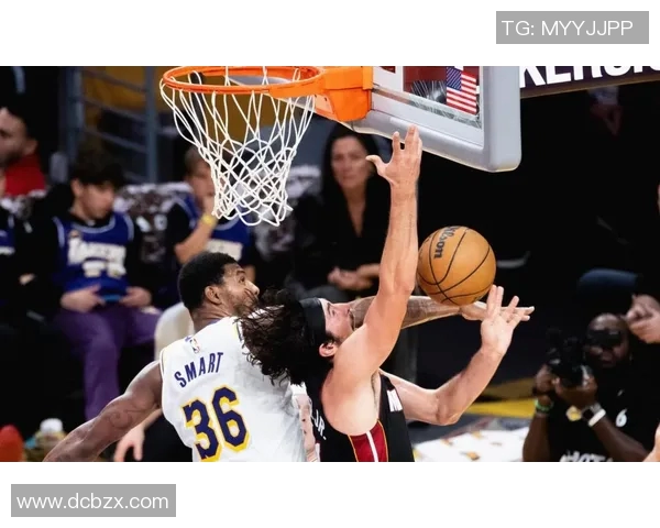 勇士与尼克斯激战回顾2016年12月16日精彩瞬间与赛后分析