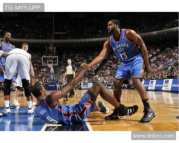 2017年勇士队与雷霆队的激烈对决回顾与分析